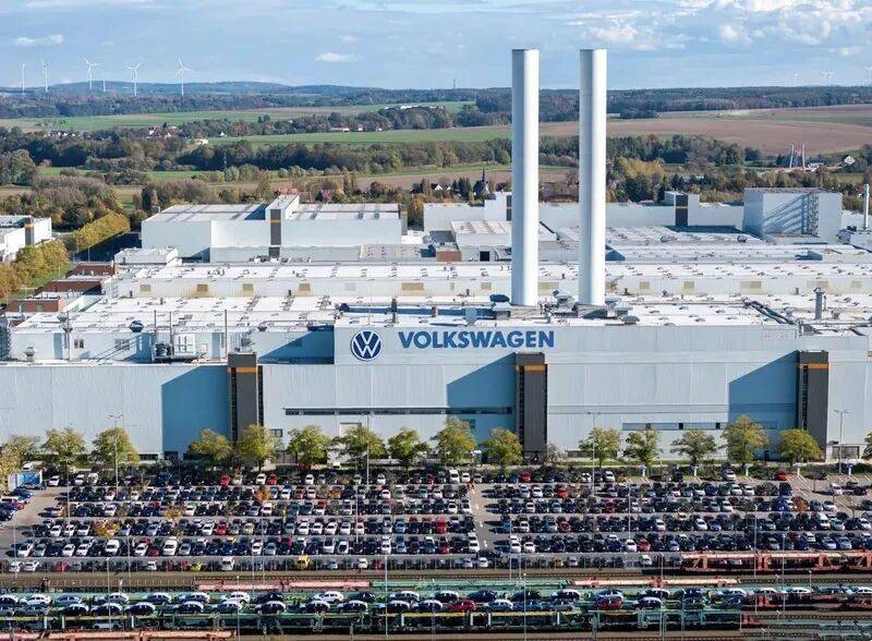 大众汽车或将放弃软件自研,通用汽车第三季度在华销量47万辆