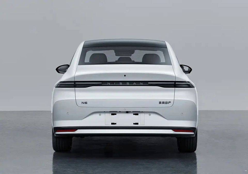 合资入门插混轿车,车长超4米8,纯电续航130公里